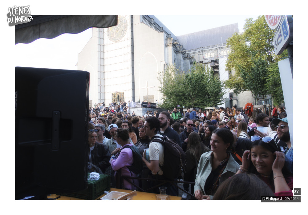 14/20 photos du spectacle TGV DJ set