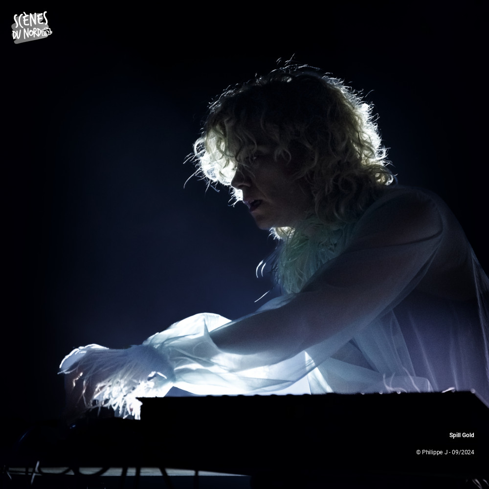 6/11 photos du spectacle Spill Gold