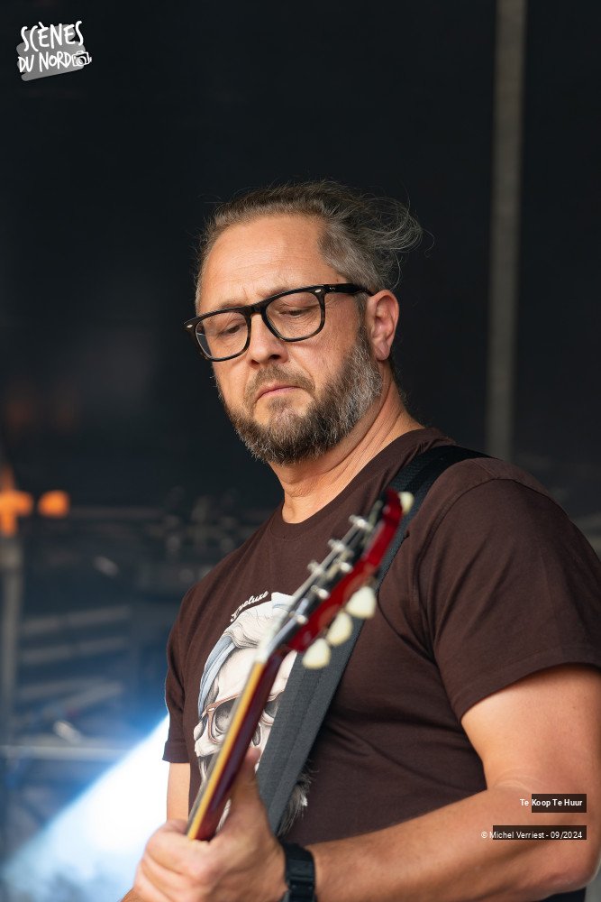 7/20 photos du spectacle Te Koop te huur au SLBfest 2024