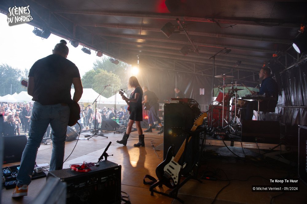17/20 photos du spectacle Te Koop te huur au SLBfest 2024