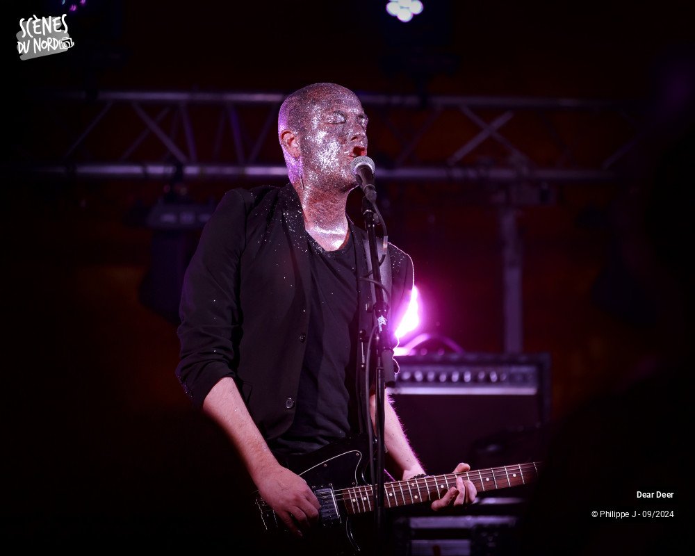 5/8 photos du spectacle Dear Deer