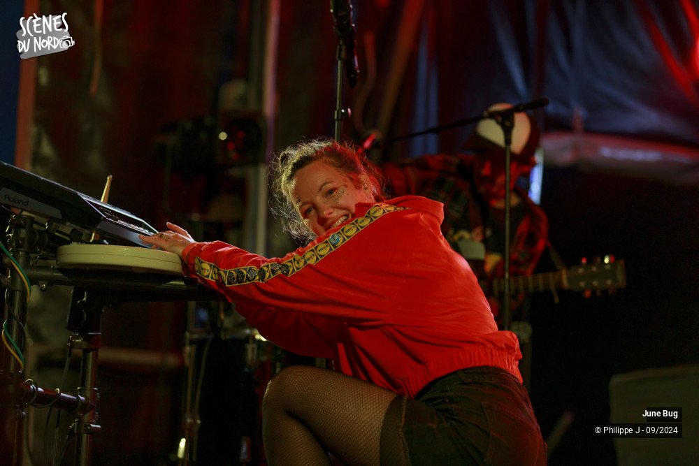 14/15 photos du spectacle June Bug