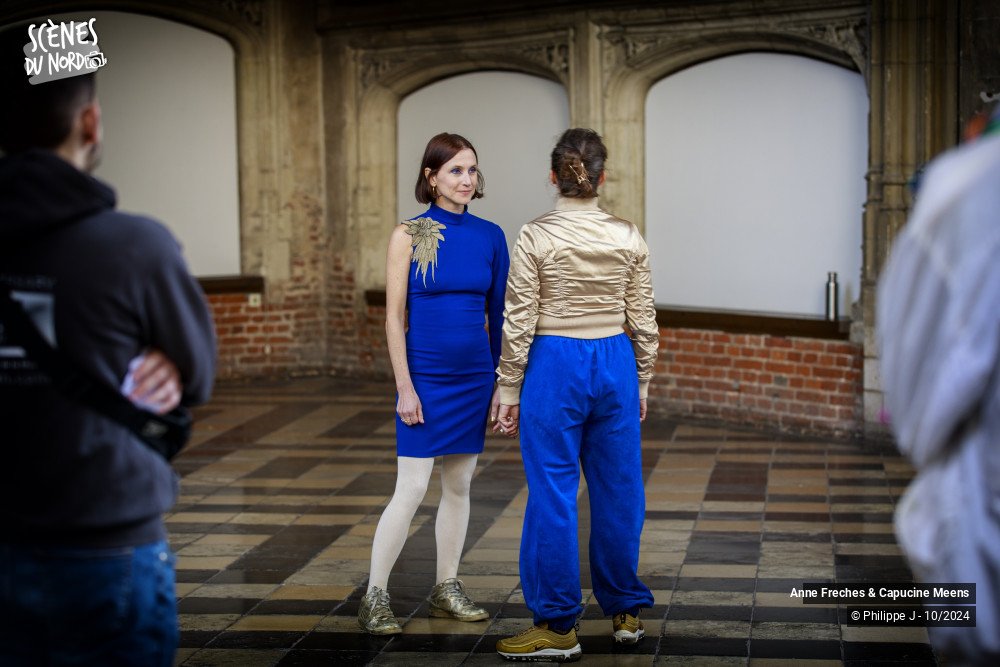 2/12 photos du spectacle Human Behaviour - Anne Freches & Capucine Meens