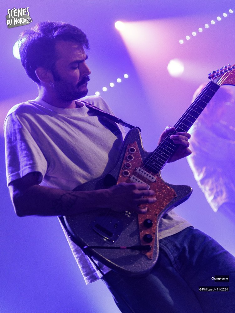 10/10 photos du spectacle Championne