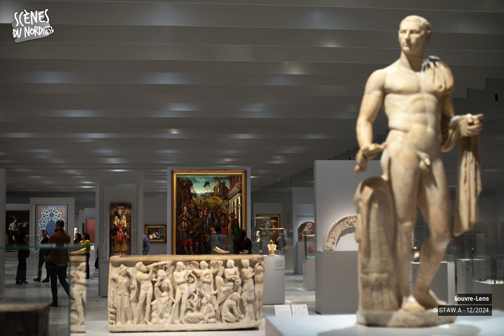 4/16 photos du spectacle Regard amusé sur la nouvelle galerie du temps_décembre2024