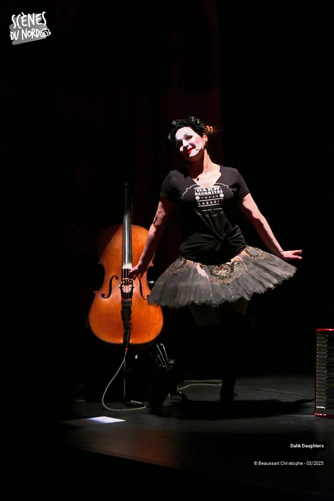 9/18 photos du spectacle Dakh Daughters