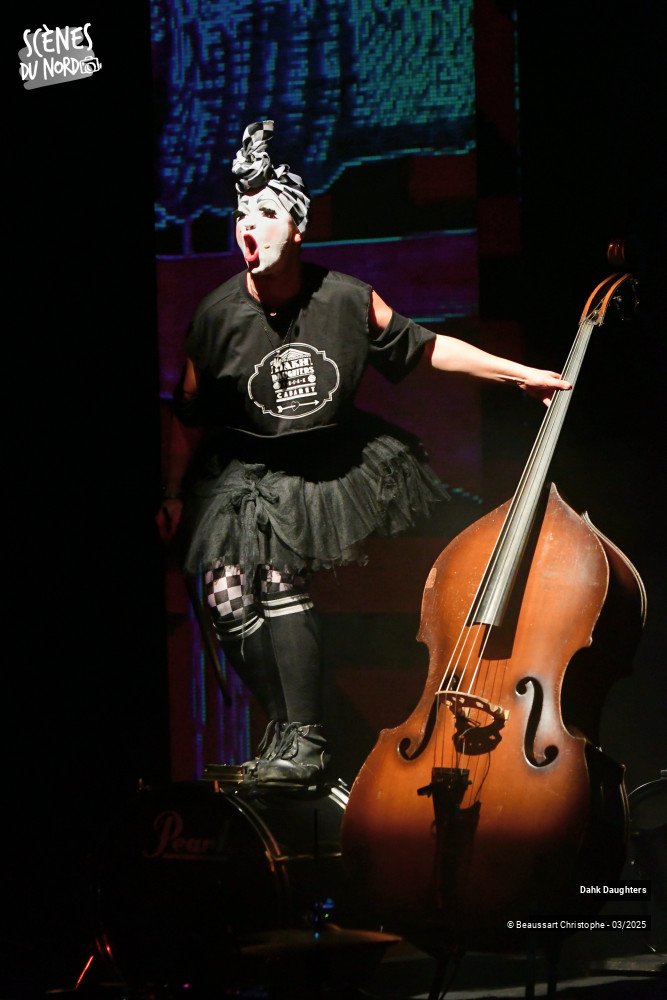 11/18 photos du spectacle Dakh Daughters