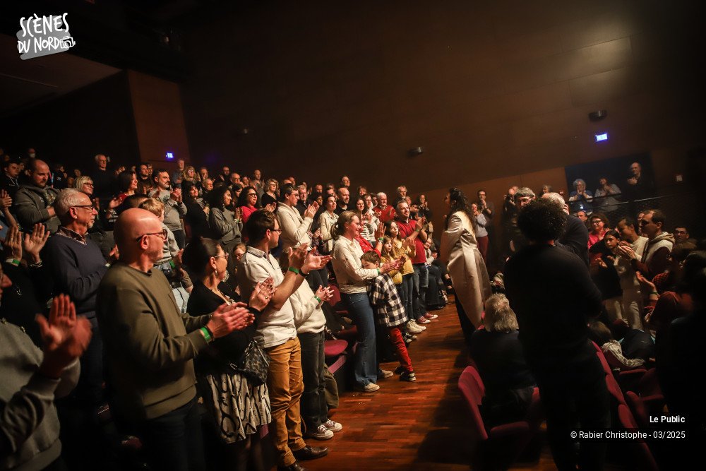 1/17 photos du spectacle Ambiance au festival A Travers Chants 2025