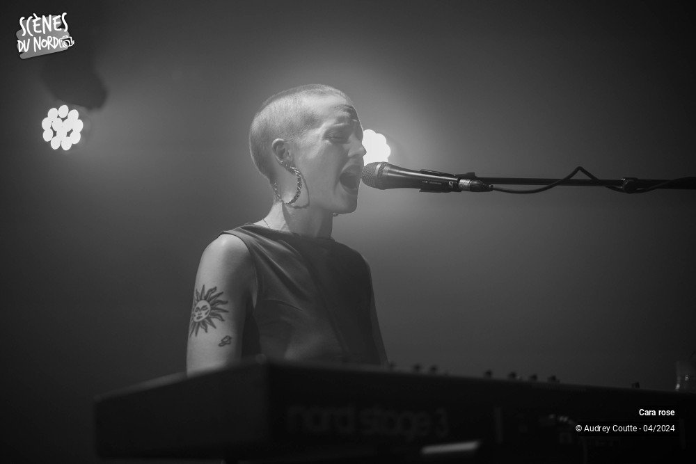 6/10 photos du spectacle Cara Rose