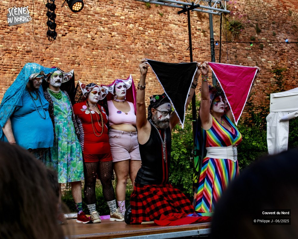 10/11 photos du spectacle Messe des Soeurs de la Perpétuelle Indulgence