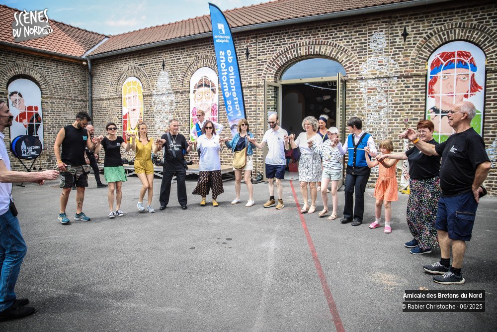 8/20 photos du spectacle Les bretons du nord les danseurs