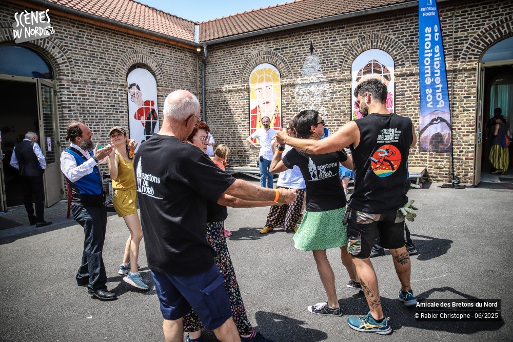 17/20 photos du spectacle Les bretons du nord les danseurs