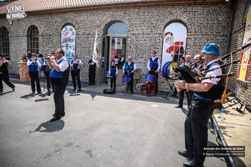 15/20 photos du spectacle Les bretons du nord les musiciens