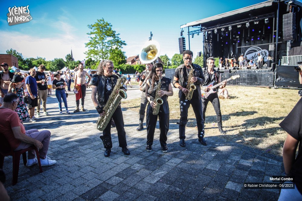 17/19 photos du spectacle Mortal Combo
