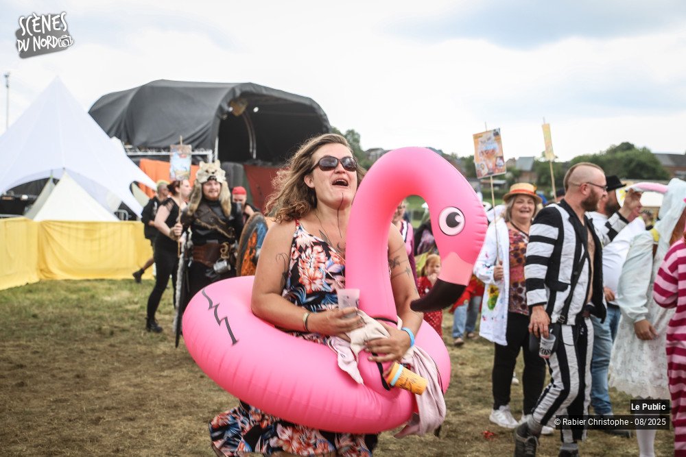 10/17 photos du spectacle Ambiance 8 au festival Le P'tit Wood 2025