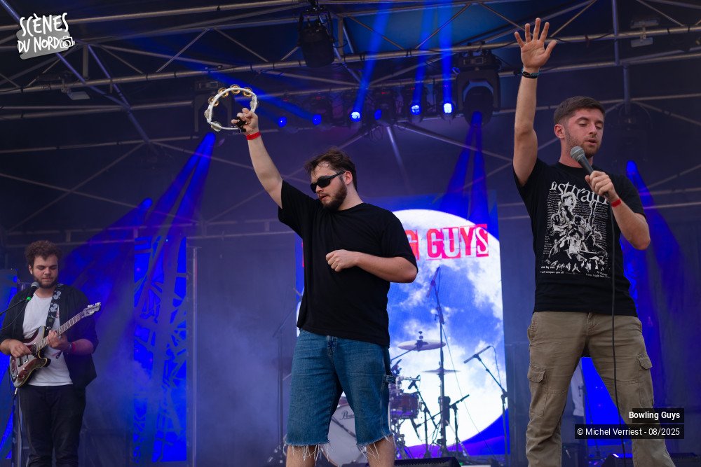5/20 photos du spectacle Bowling Guys au Hush festival