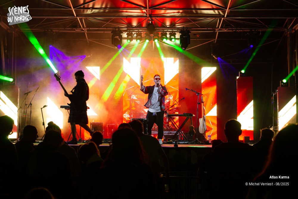 12/20 photos du spectacle Atlas Karma au Hush festival