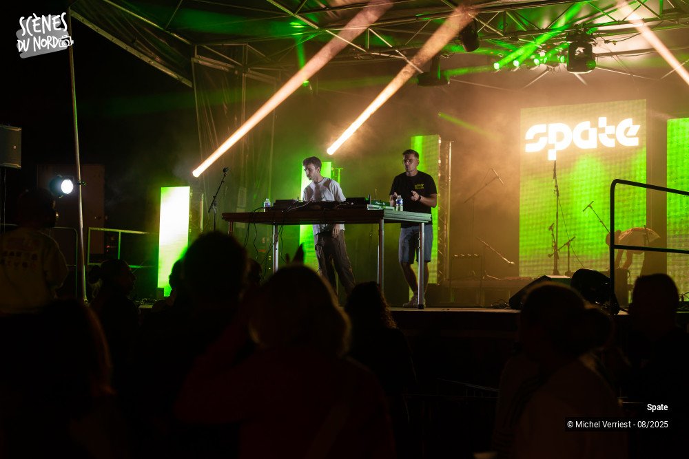 11/20 photos du spectacle Spate au Hush festival