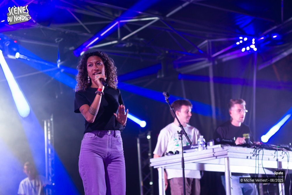 16/20 photos du spectacle Spate au Hush festival