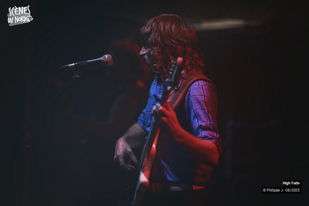 13/18 photos du spectacle High Fade