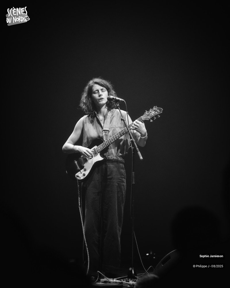 4/8 photos du spectacle Sophie Jamieson