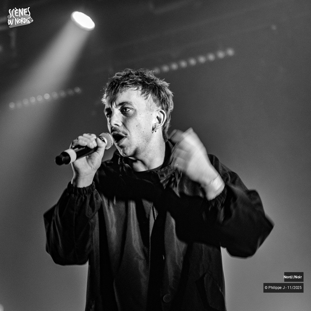 3/8 photos du spectacle Nord//Noir