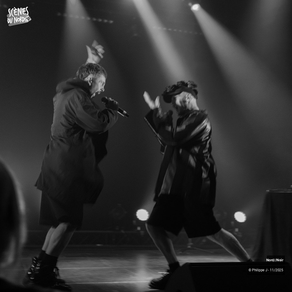 7/8 photos du spectacle Nord//Noir
