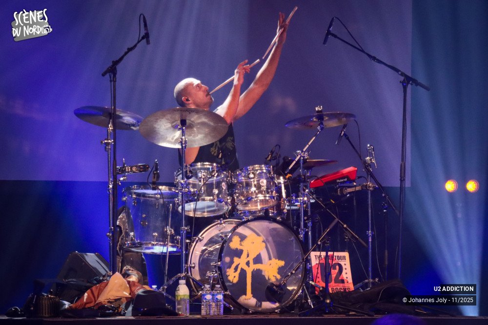 8/16 photos du spectacle U2 ADDICTION
