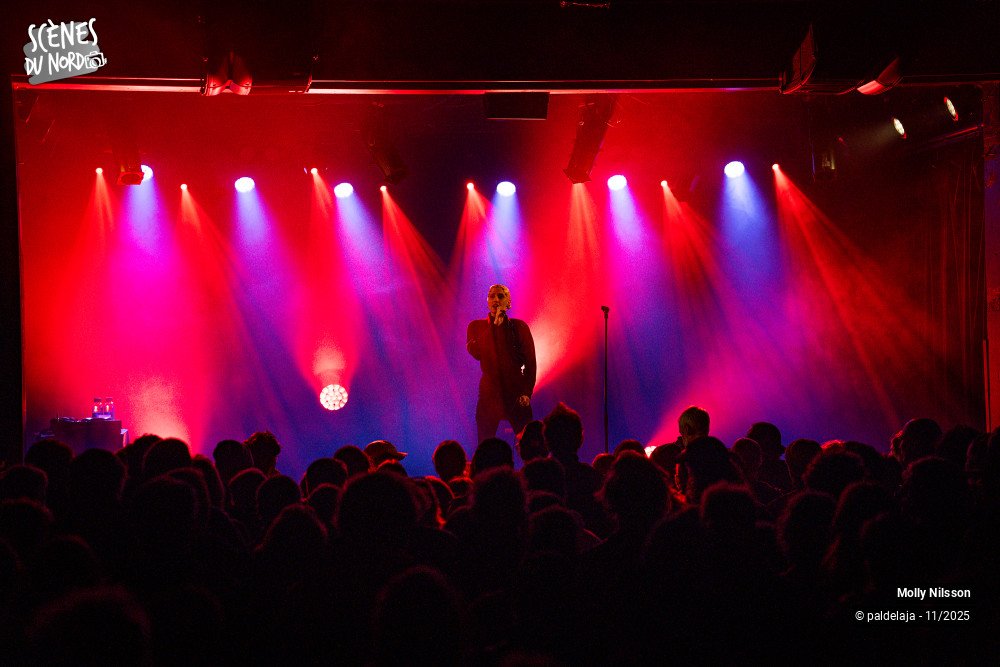 10/12 photos du spectacle Molly Nilsson