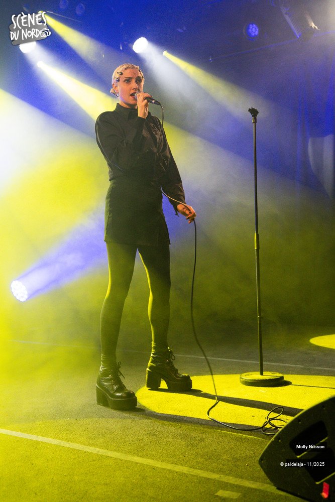 12/12 photos du spectacle Molly Nilsson