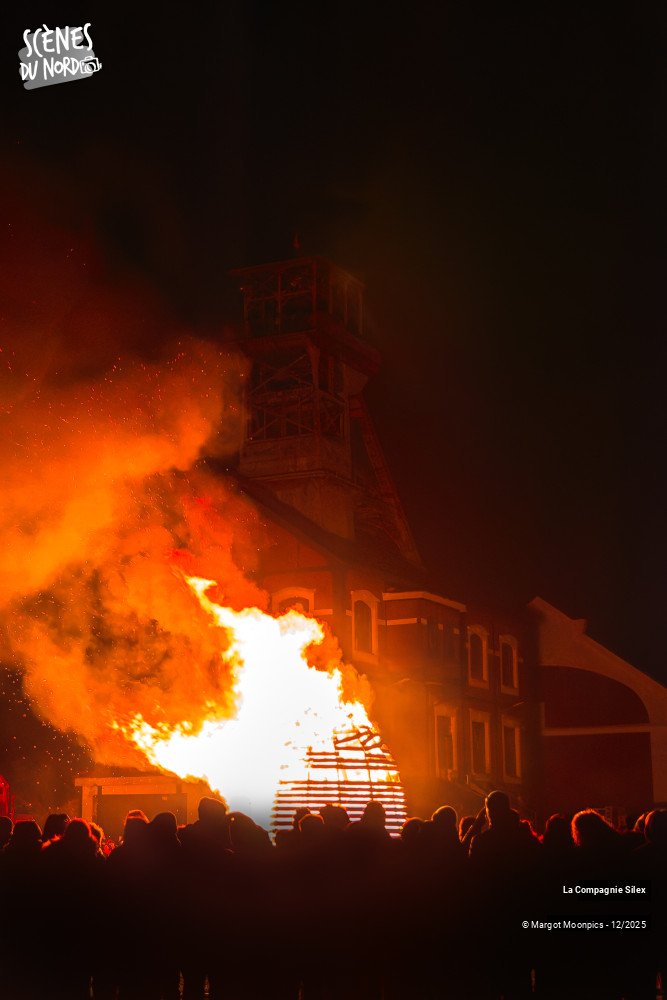 5/12 photos du spectacle L’OEUF DU PHÉNIX