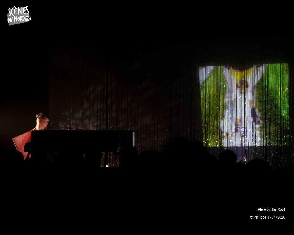 9/12 photos du spectacle Alice on the Roof