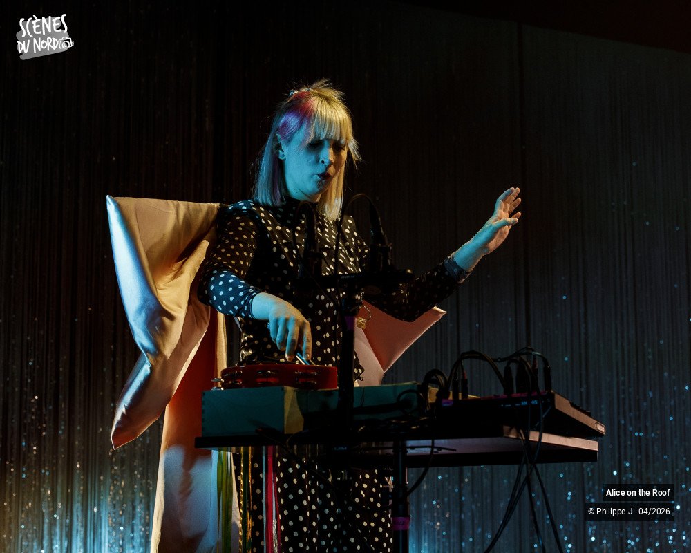 10/12 photos du spectacle Alice on the Roof