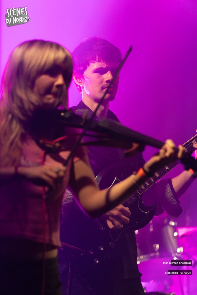 15/16 photos du spectacle Man Woman Chainsaw