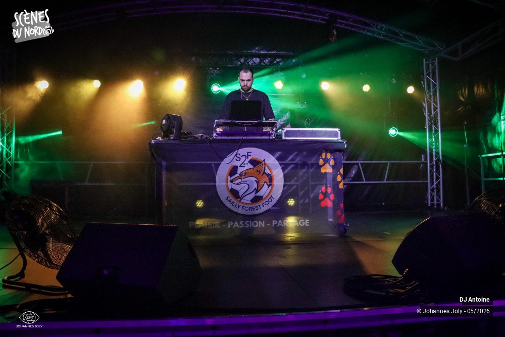4/8 photos du spectacle DJ Antoine