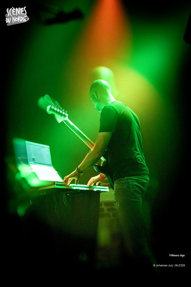 15/16 photos du spectacle 9 Moons Ago