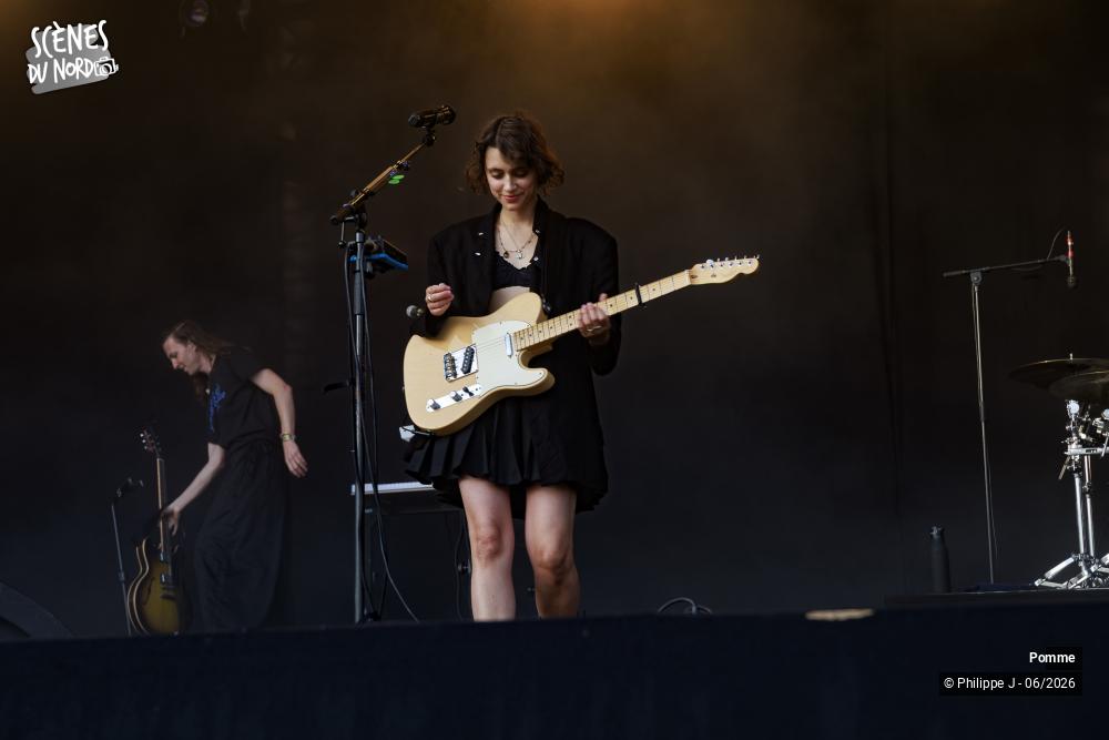 2/16 photos du spectacle Pomme