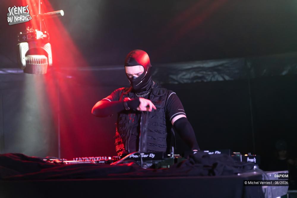 9/20 photos du spectacle DAPIOM "scène électro" Hush festival