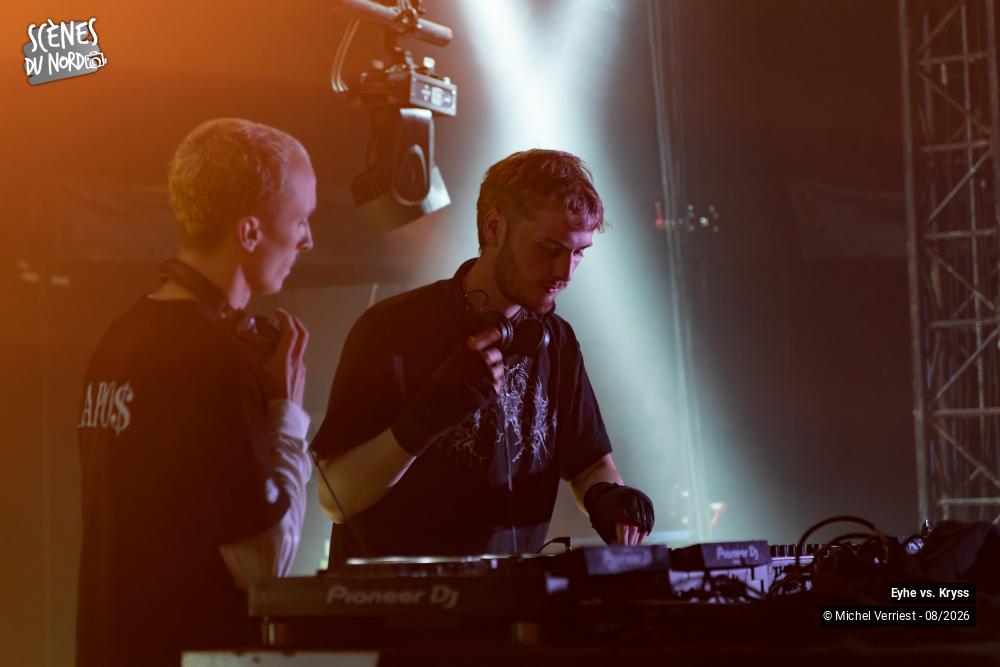 5/20 photos du spectacle Eyhe vs. Kryss "scène électro" Hush festival