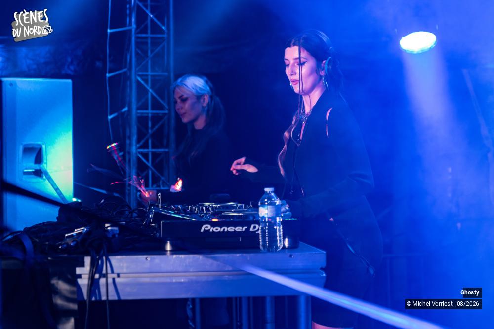 4/20 photos du spectacle Ghosty "scène électro" Hush festival