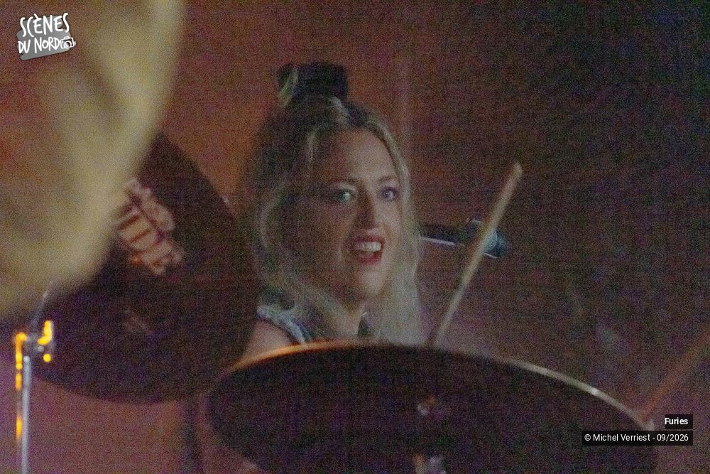 19/20 photos du spectacle Furies au SLBFest