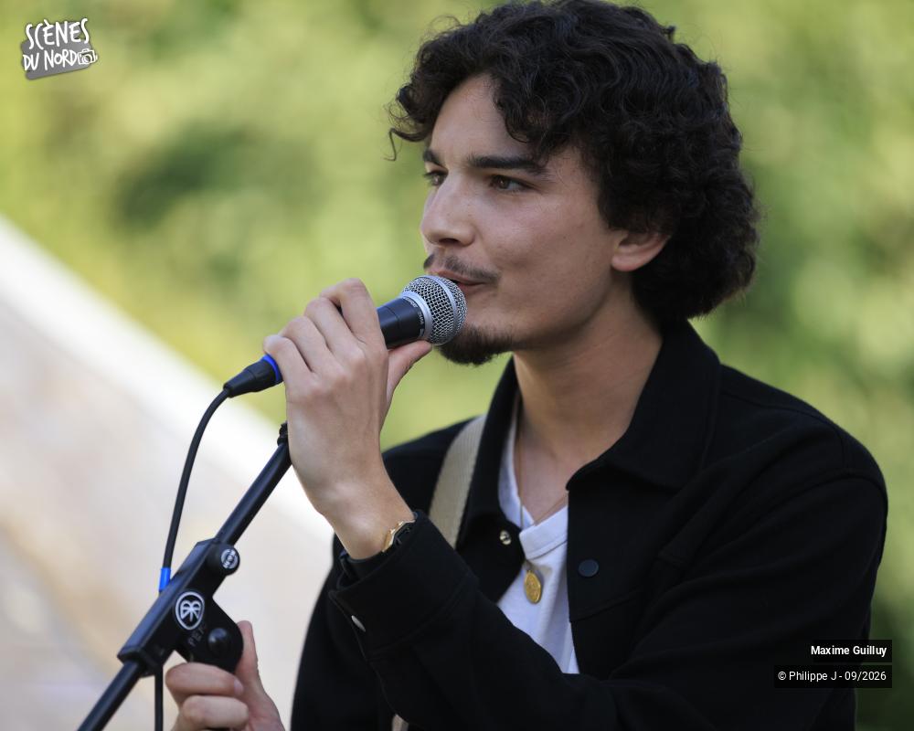 3/8 photos du spectacle Maxime Guilluy