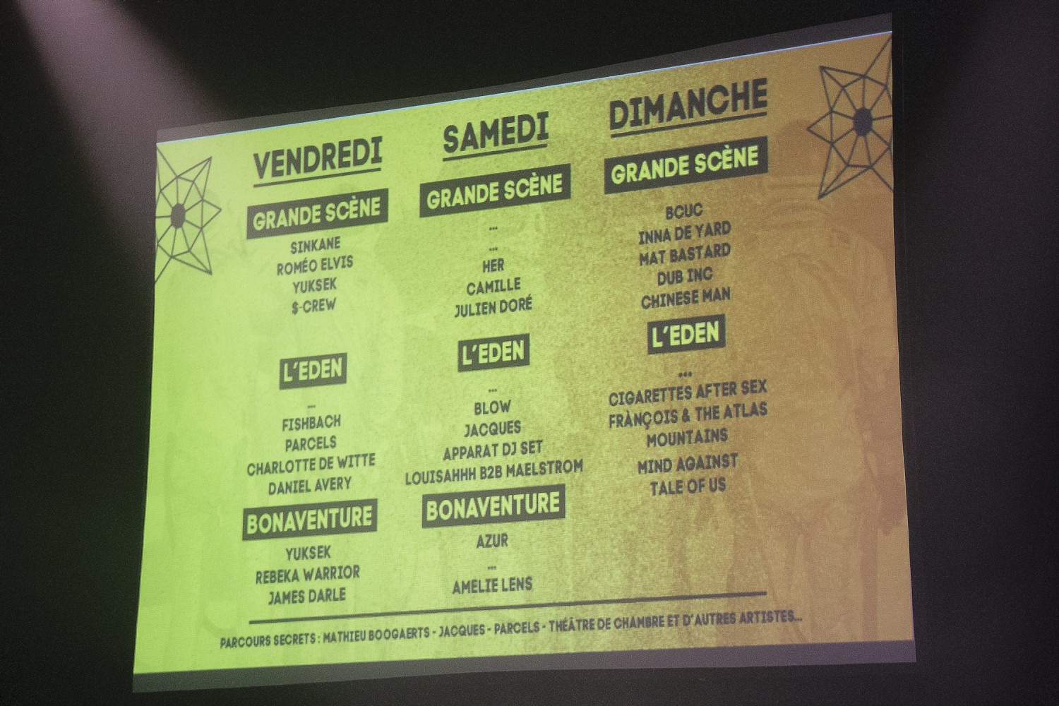 Les Officiels