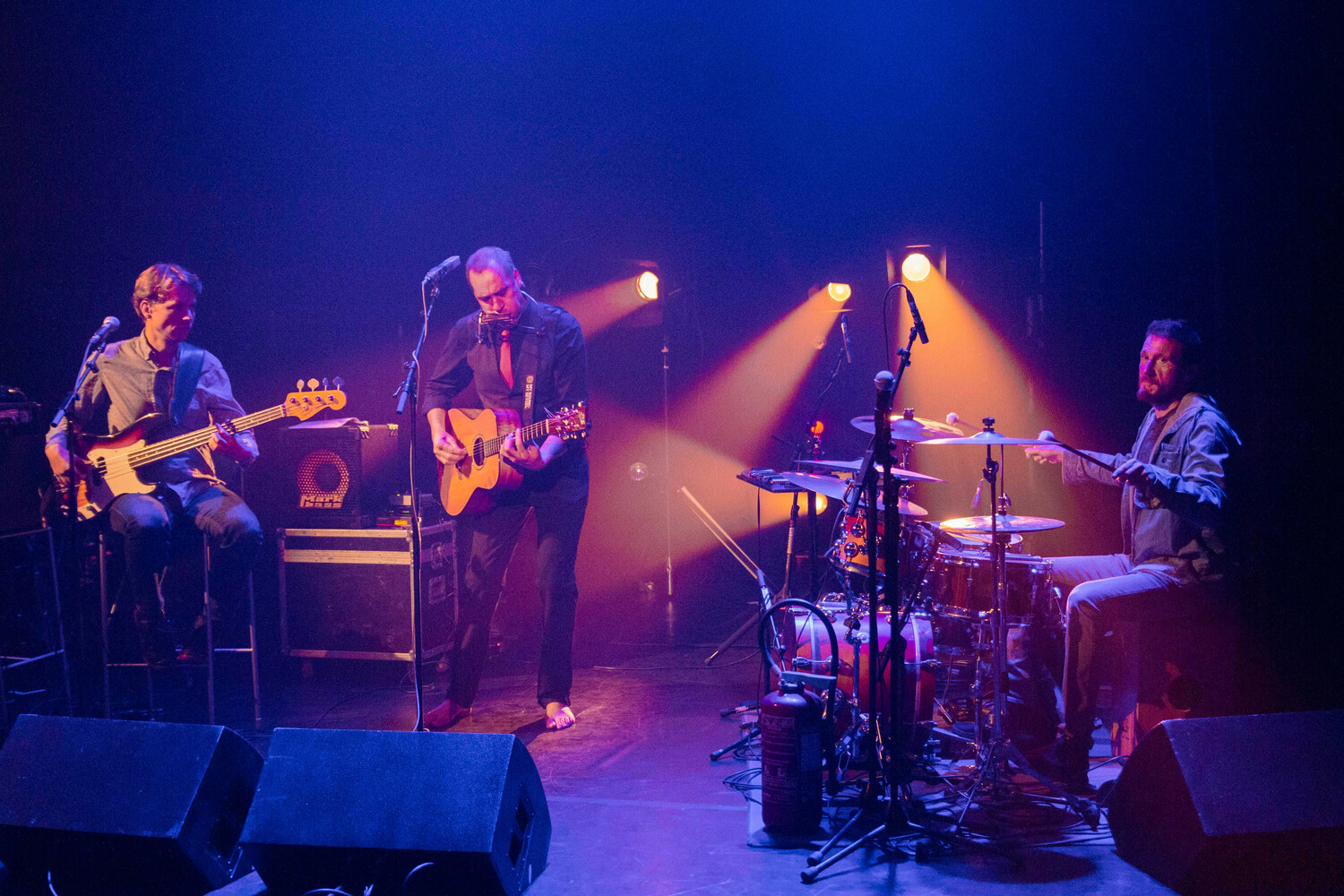 Barefoot iano Trio