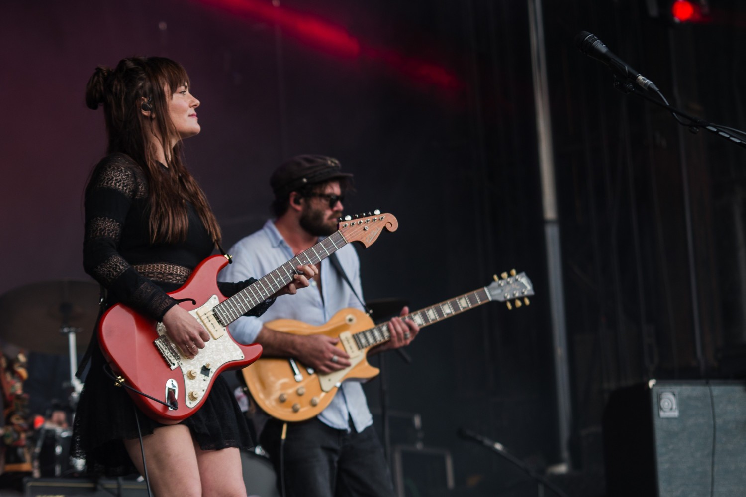 Angus and Julia Stone